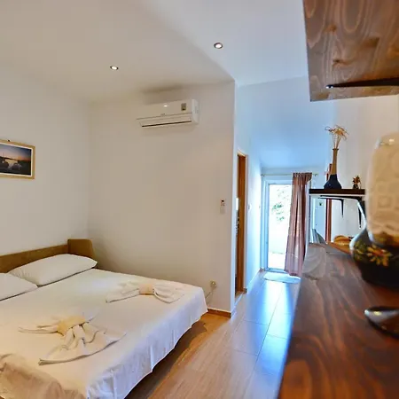 Studio Premium, Balcony & Parking Zadar 아파트