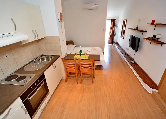 Premium, Balcony & Parking * Zára